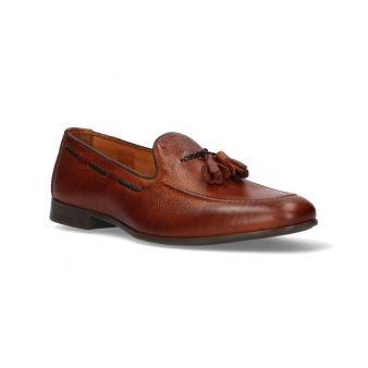 Chaussure à glands en cuir
