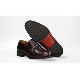 Sapato de dupla fivela marrom