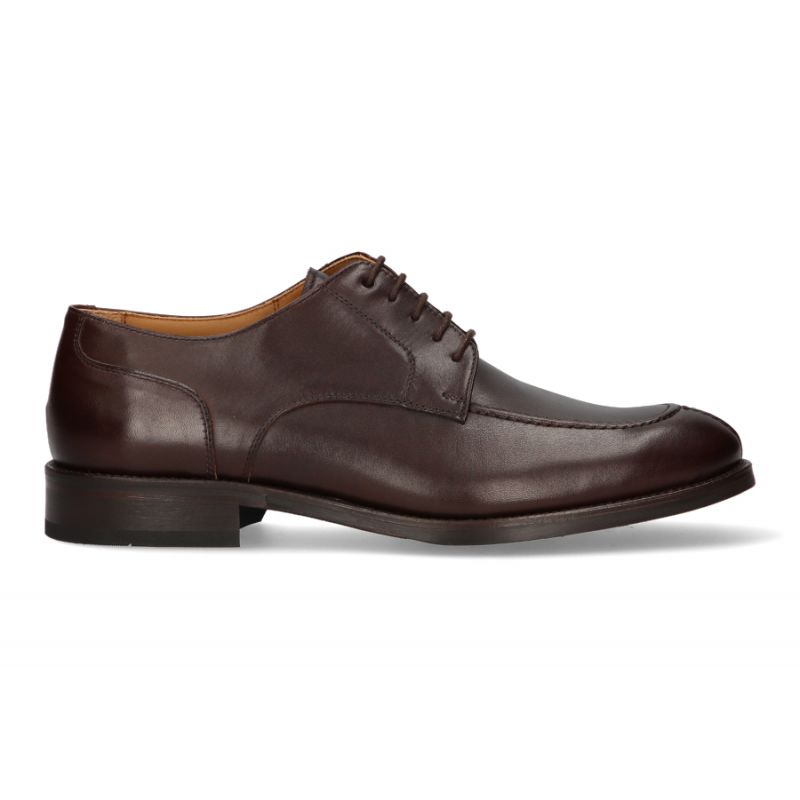 Chaussure à lacets marron