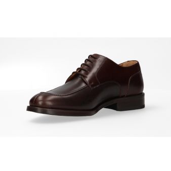 Chaussure à lacets marron