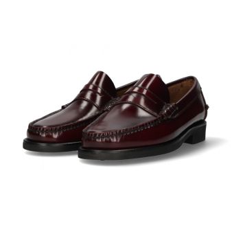 Mocassin avec antifaz bordeaux semelle en gomme