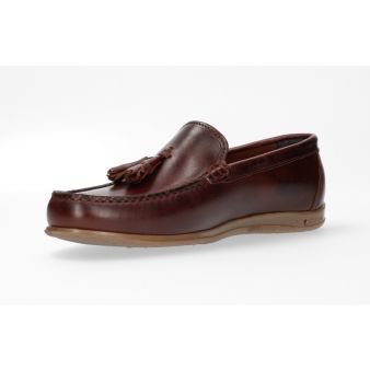 Mocassim com borlas couro