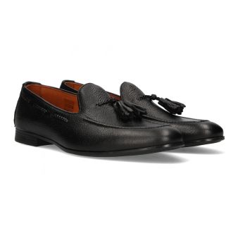Sapato com borlas preto