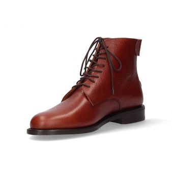 Short boot with back zipper in brandy colour Valverde del Camino