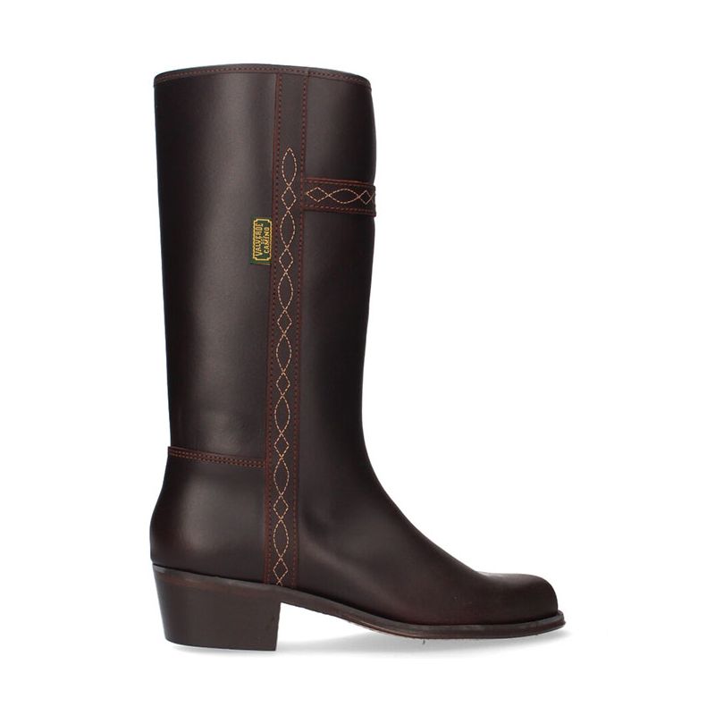 Bota campera con pespunteado color café Valverde del Camino