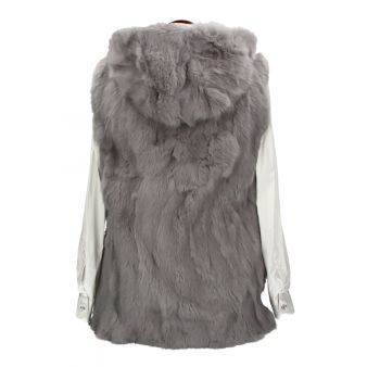 Gilet en fourrure avec capuche gris