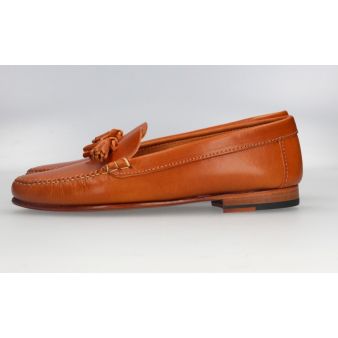 Mocasín con Borlas Vaqueta Natural