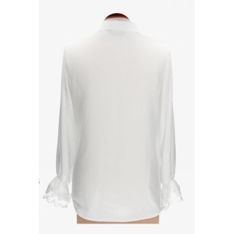 Chemise avec boutons et manches en dentelle