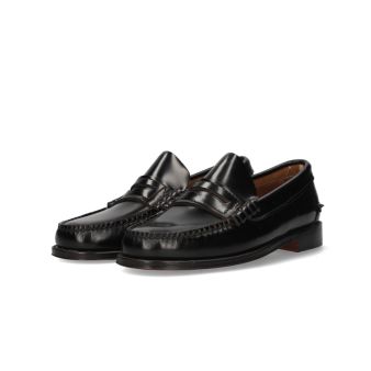 Mocassin avec masque noir et semelle en cuir