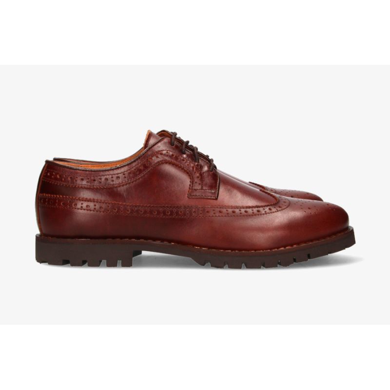 Zapato con cordones picado marrón