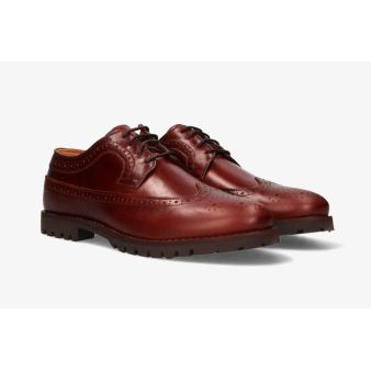 Zapato con cordones picado marrón