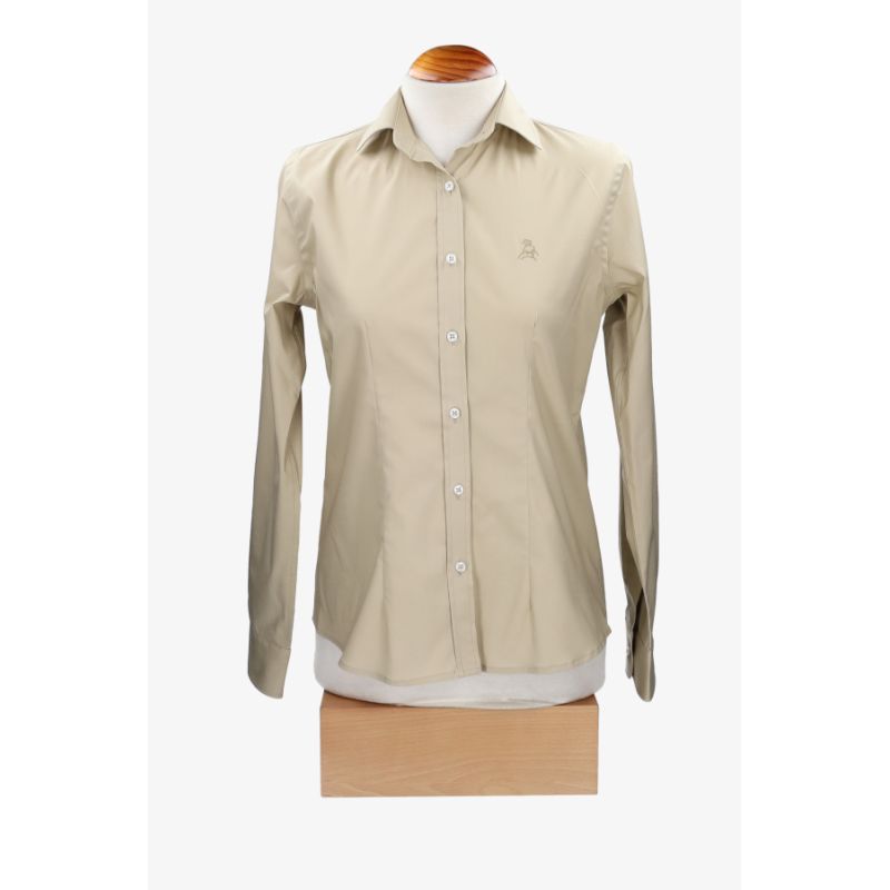 Camisa mujer popelín camel con bordado amazonas marino