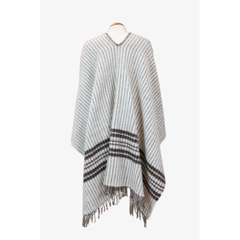 Poncho crudo con 3 rayas marrones
