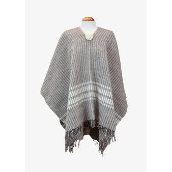 Poncho taupe oscuro con...