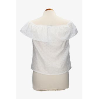 Blusa perforada volante