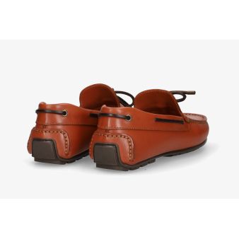 Mocasín lazo piel cuero