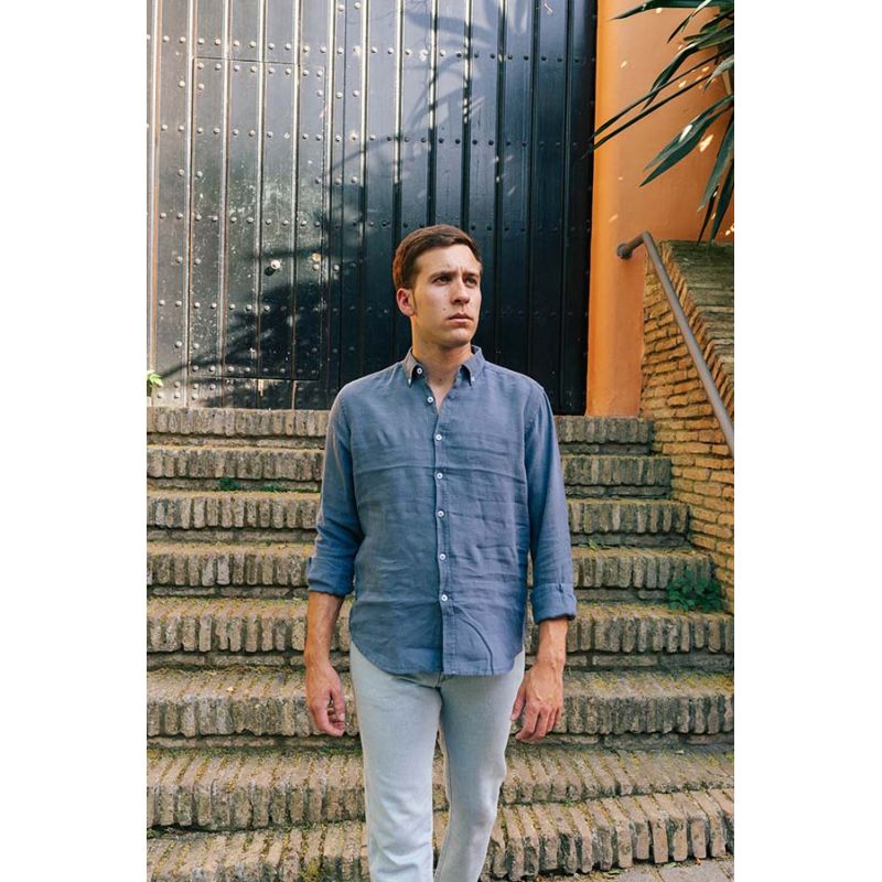Camisa botón lino azulón