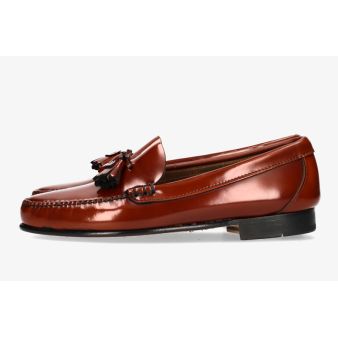 Nobel coloured tasselled moccasin