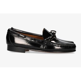Mocasin con lazo negro...
