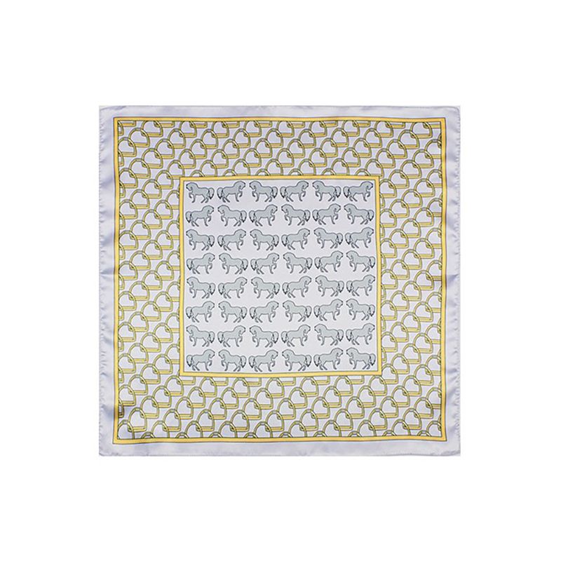 Pañuelo estribos y caballos gris