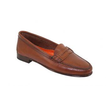 Mocassim feminino com máscara de bronze