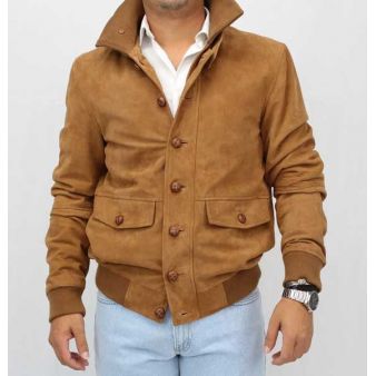 Cazadora ante camel