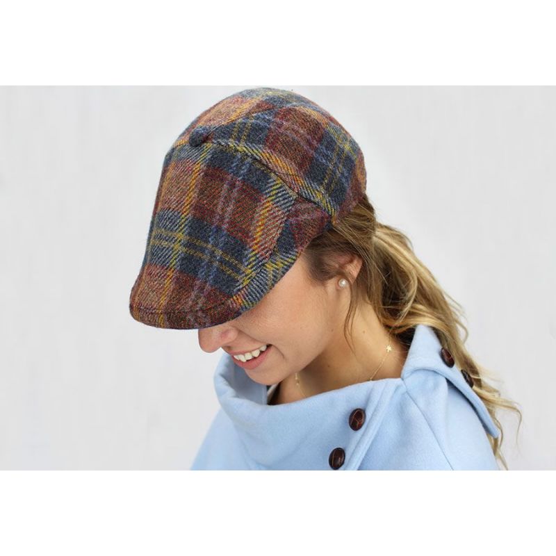 Gorra jockey botón cuadros burdeos Gorra jockey botón cuadros burdeos