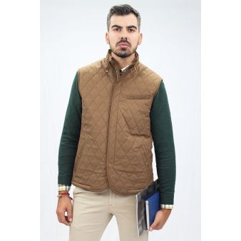 Chaleco sin mangas camel