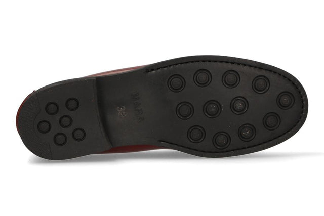 Caireles Chesnut Moccasin Rubber Floor