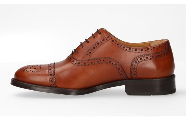 Zapato Inglés Brogueado Cuero