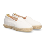 WHITE WHITE EAR OF WHITE CRUST