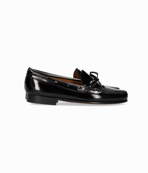 Mocasín con Lazo Negro Suela de Cuero