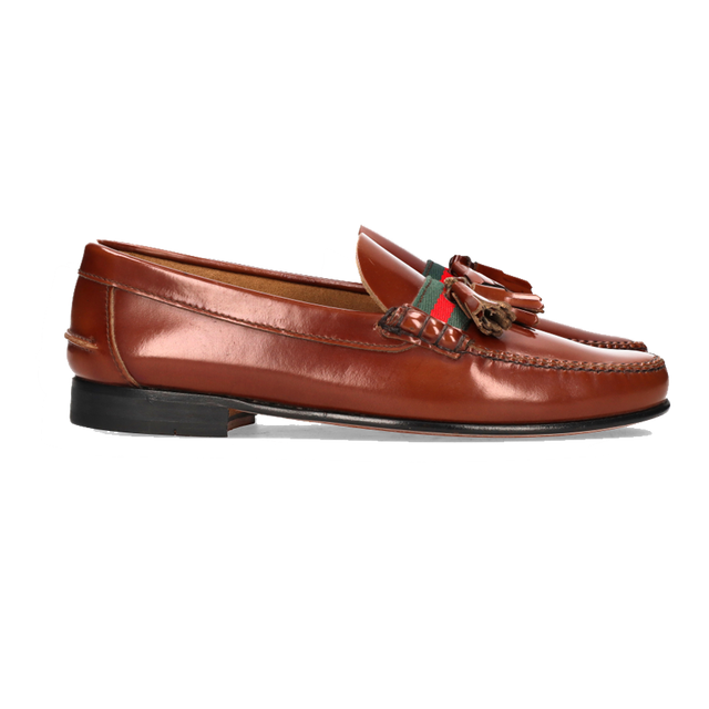 CASTELLANO BORLAS Y GUCCI CUERO