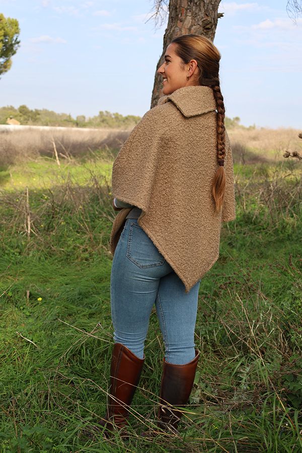 Poncho Toffee Beige