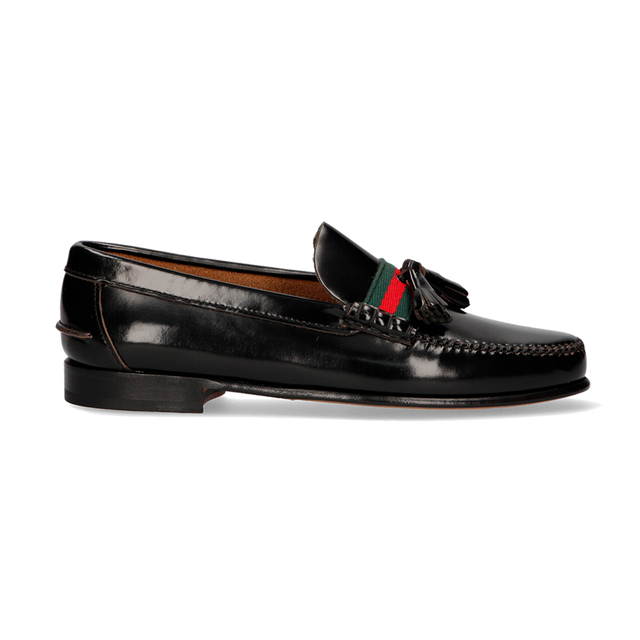 MOCASSIN NOIR AVEC POMPONS ET BANDE VERT-ROUGE-VERT