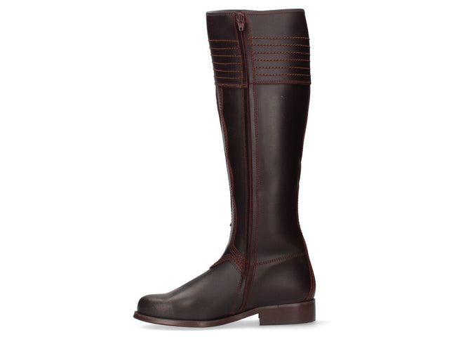 Bota cartujana adorno flecos Valverde del Camino