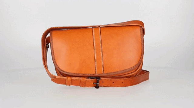 Waist Bag with Natural Cowhide Strap and Valverde del Camino Strip Ornament