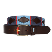 CINT. MARRON BORDADO AZUL-CELESTE