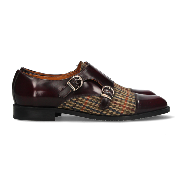 Two Buckles Antique Burgundy-Houndstooth Tuft