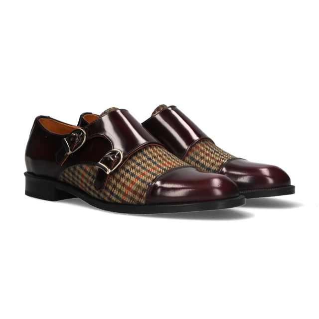 Two Buckles Antique Burgundy-Houndstooth Tuft