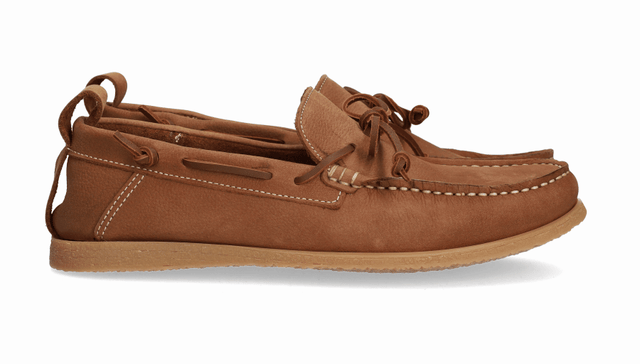 Cuir nubuck nautique caramel au sol