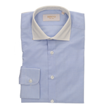 Camisa celeste cuello blanco