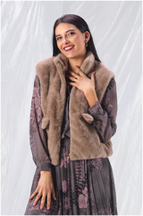 Chaleco pelo corto camel