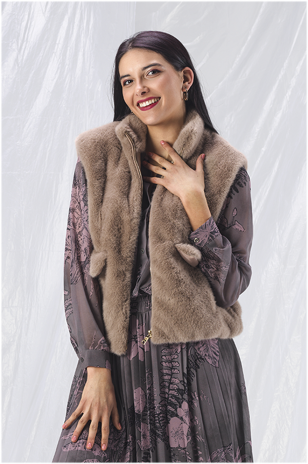 Chaleco pelo corto camel