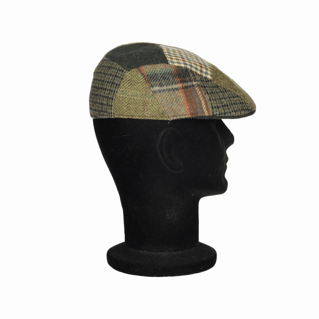 CASQUETTE VERTE À PATCHWORK