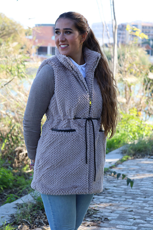 CHALECO PELOS CREMALLERA BEIGE