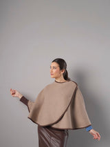 CAPA CORTA CRUZADA BEIGE