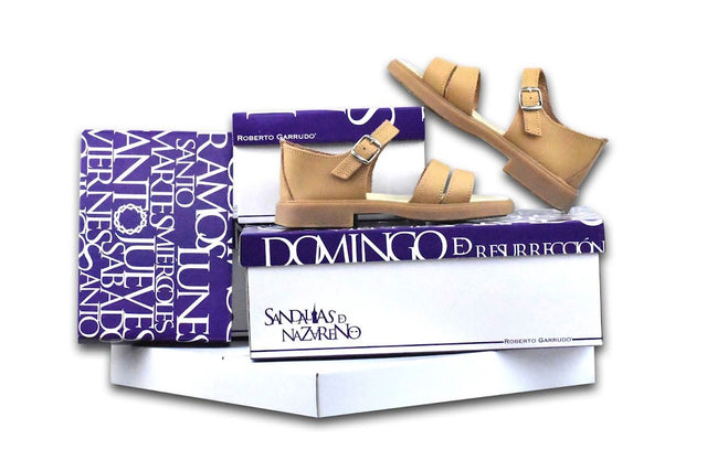 Sandalia de nazareno beige