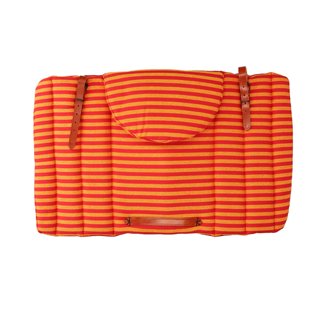 Grupera with Spanish flag protector