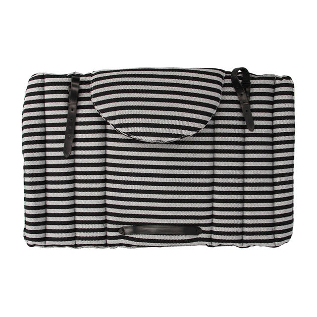 Grupera with black and white protector